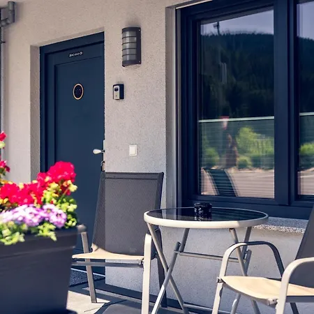 Otel Landgasthof Waldrast Vöhrenbach